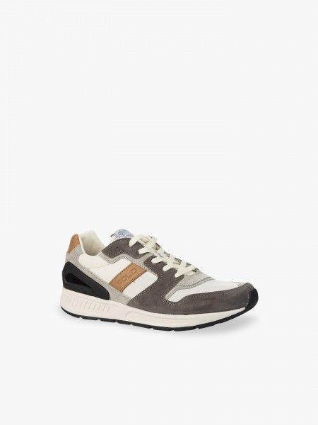 Sapatilha em camur�a