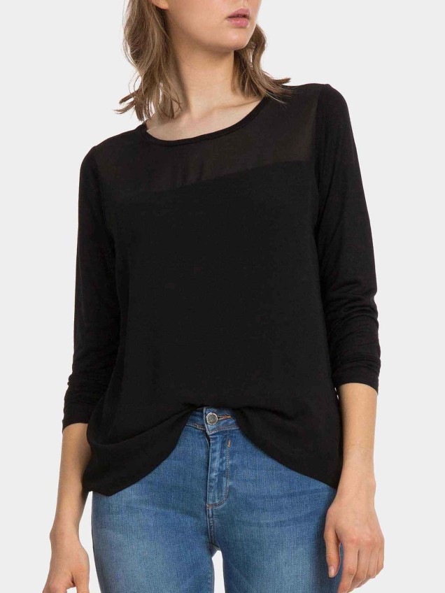 Camisola com leve transpar�ncia