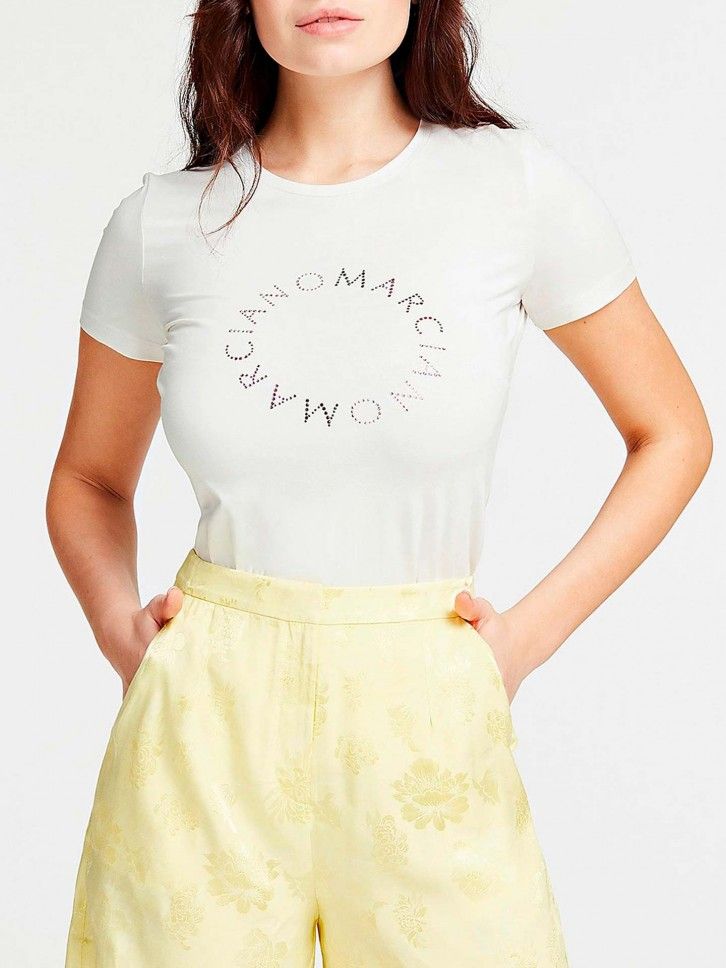 T-shirt com aplica��es