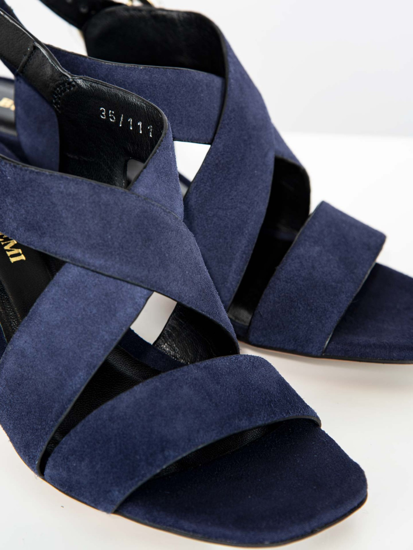 Sandálias salto largo