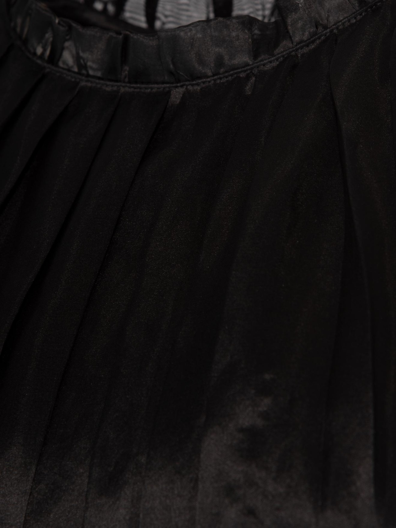 Vestido com decote halter