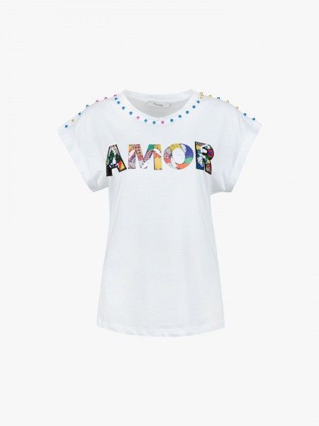 T-shirt com missangas