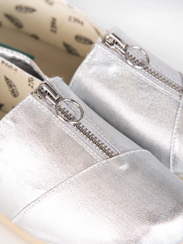 Alparcatas efeito brilhante