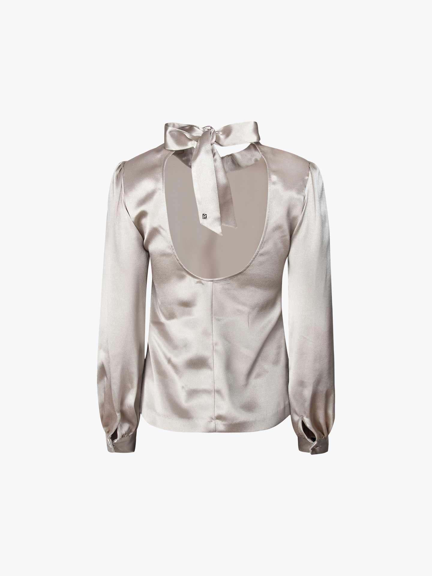 Blusa com laço nas costas