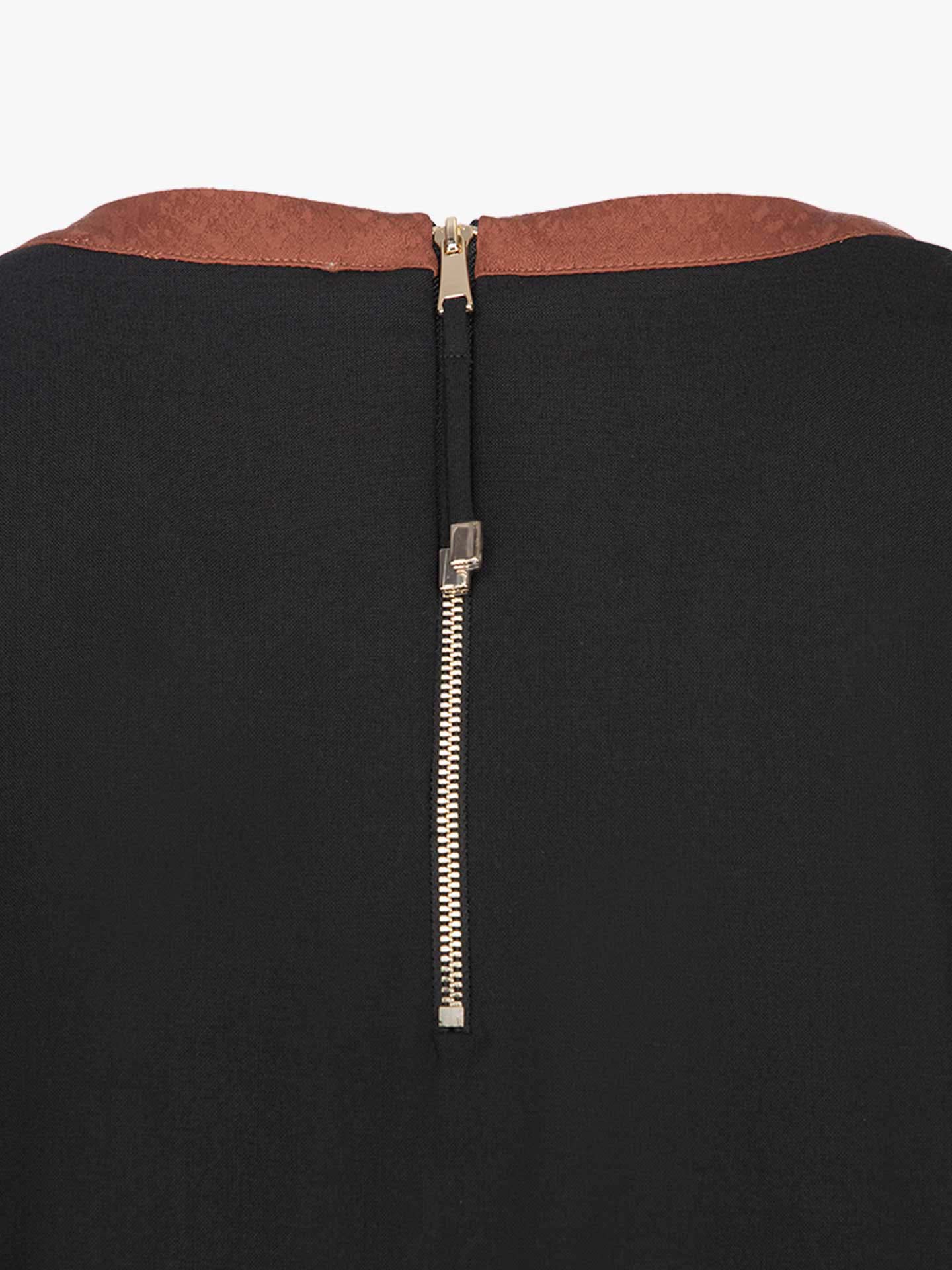 Vestido com dois bolsos