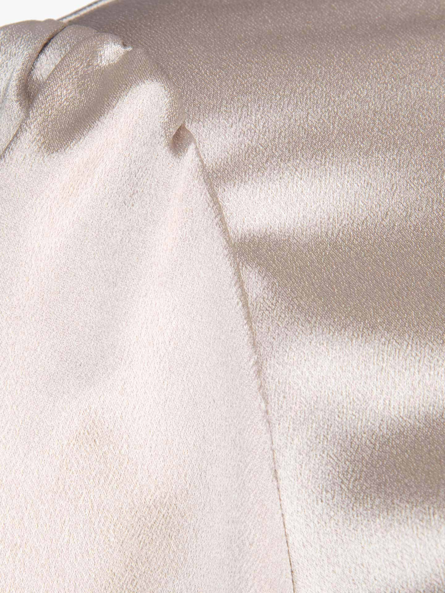 Blusa com laço nas costas