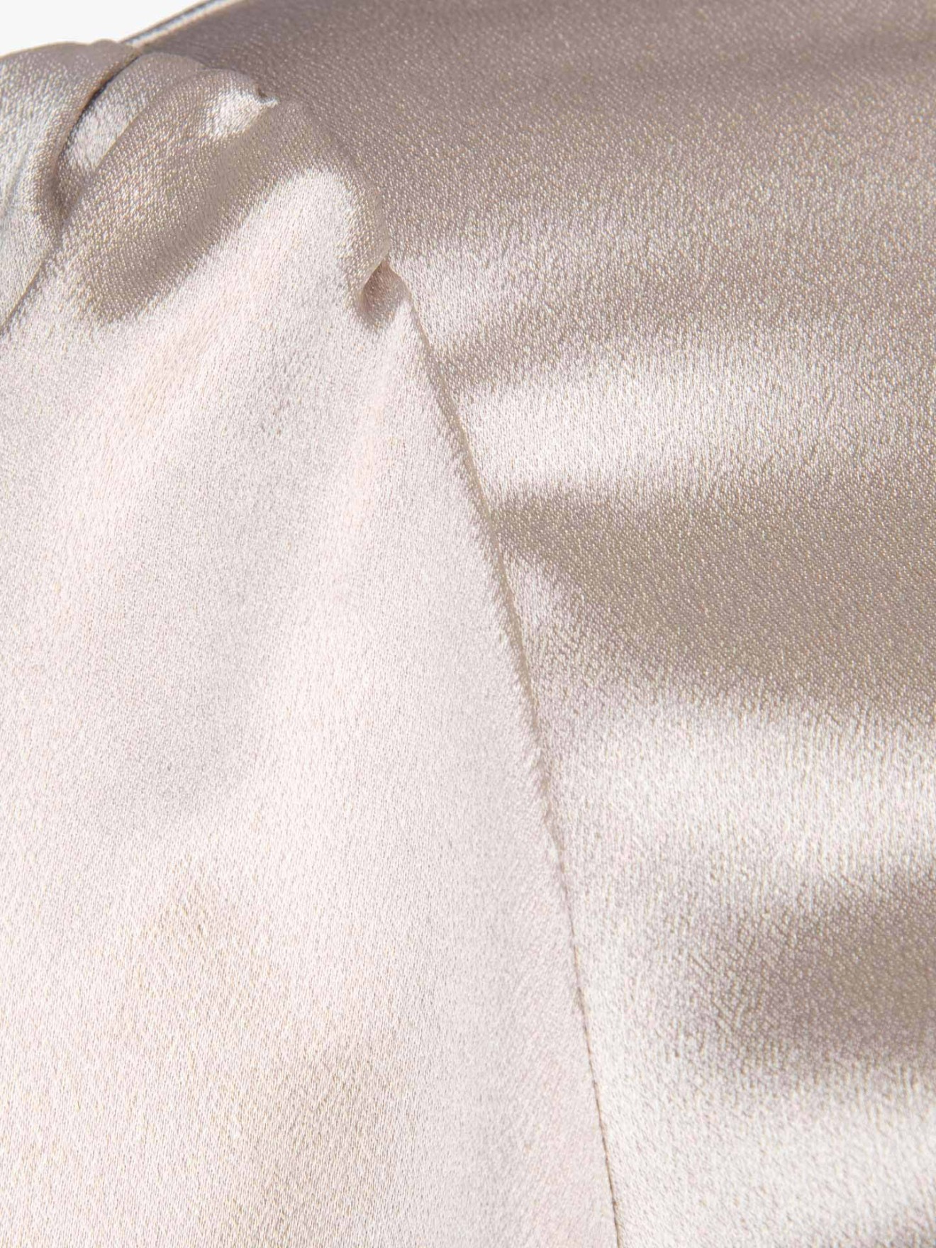 Blusa com laço nas costas