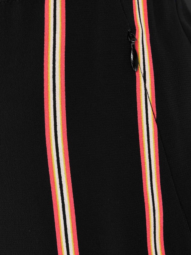 Calças Fluidas às Riscas