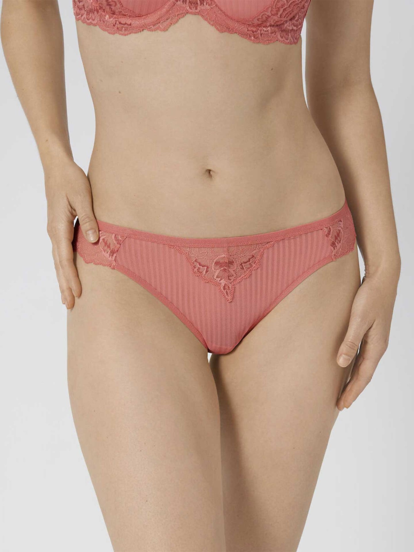 Cuecas Brasileira com Renda