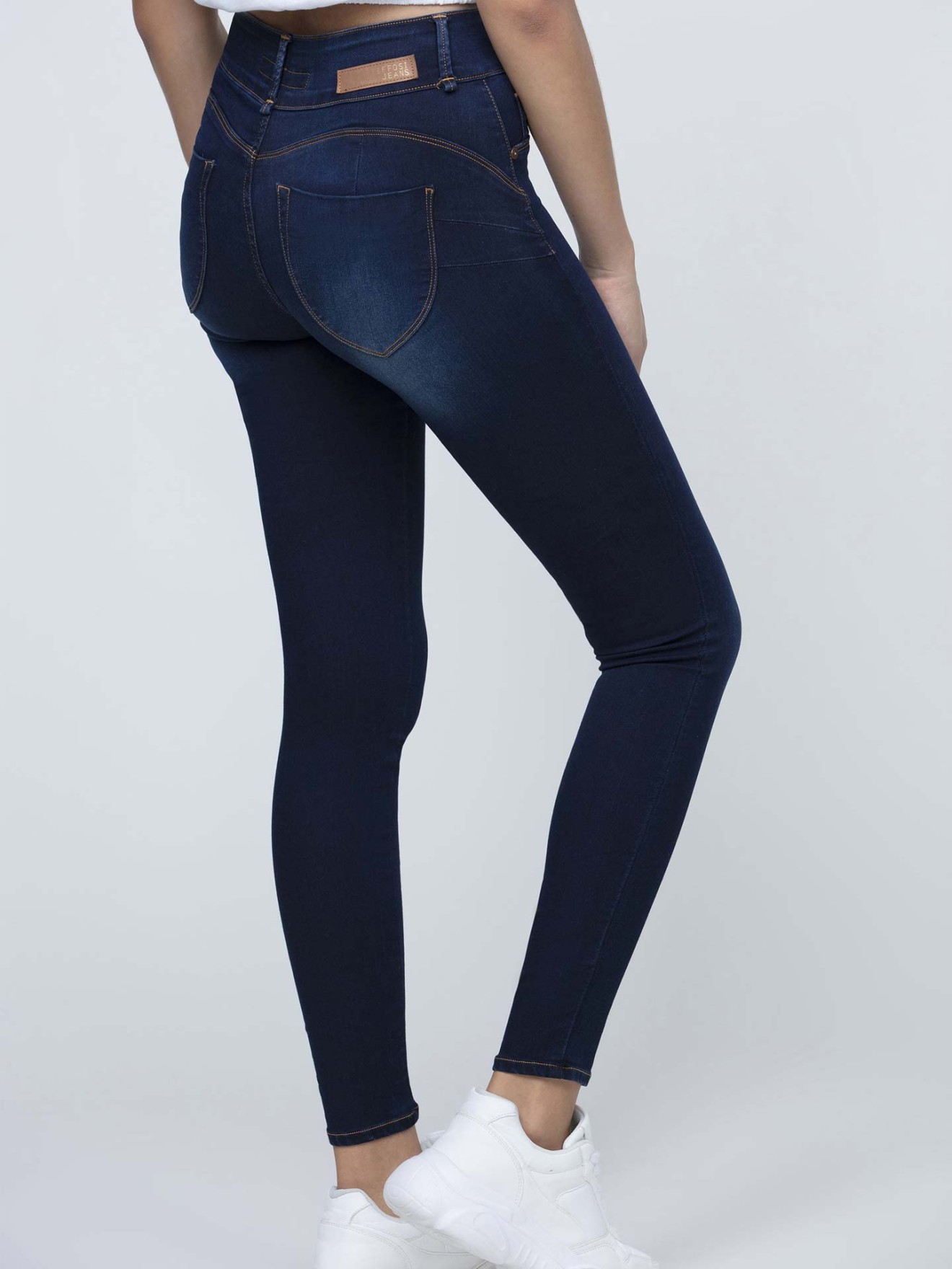 Cal�as de Ganga Skinny Push Up