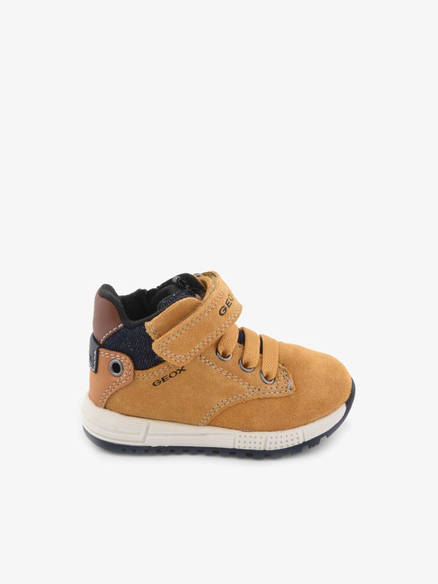 Botas com Velcro