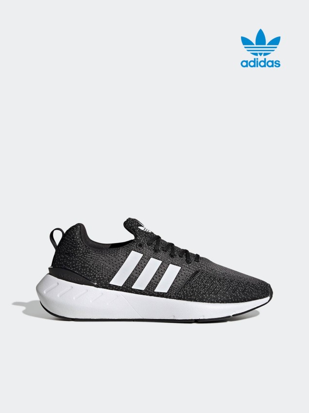 Sapatilhas Swift Run 22