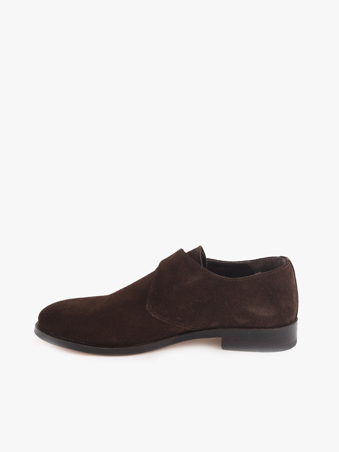 Sapato com fivela
