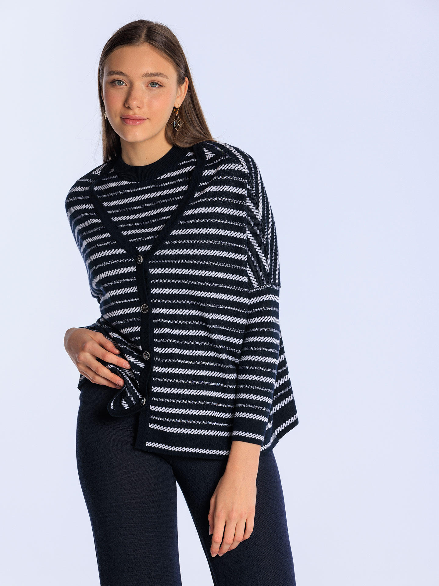 Cardigan Oversized às Riscas