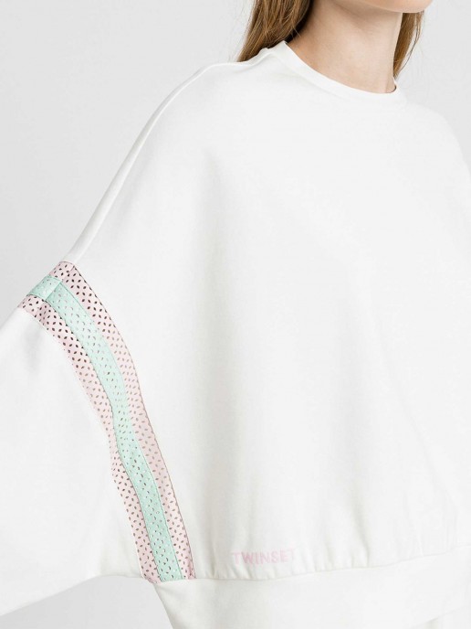 Sweatshirt com Aplicaes