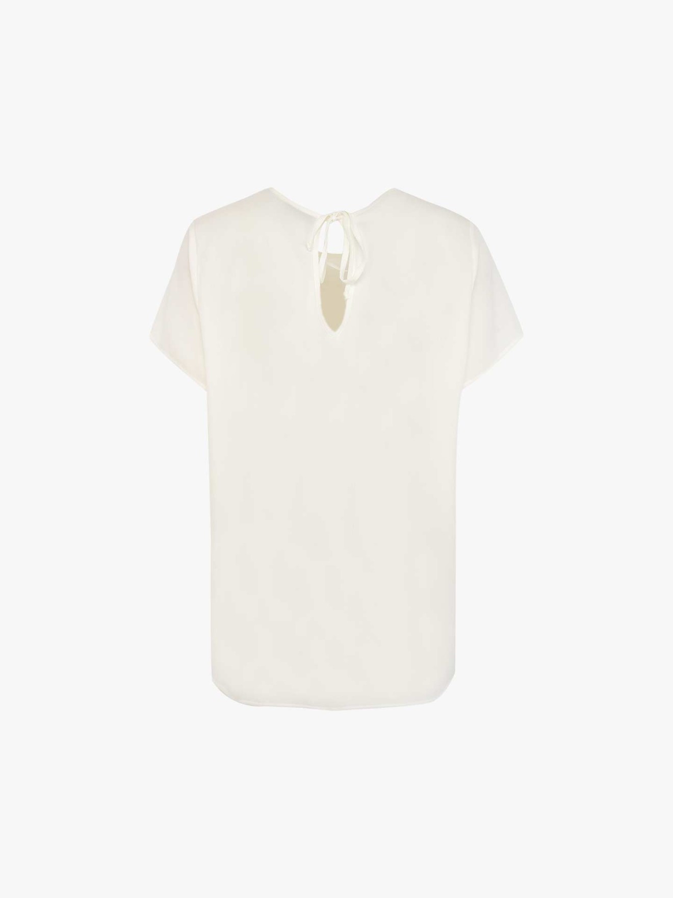 T-Shirt com Detalhes