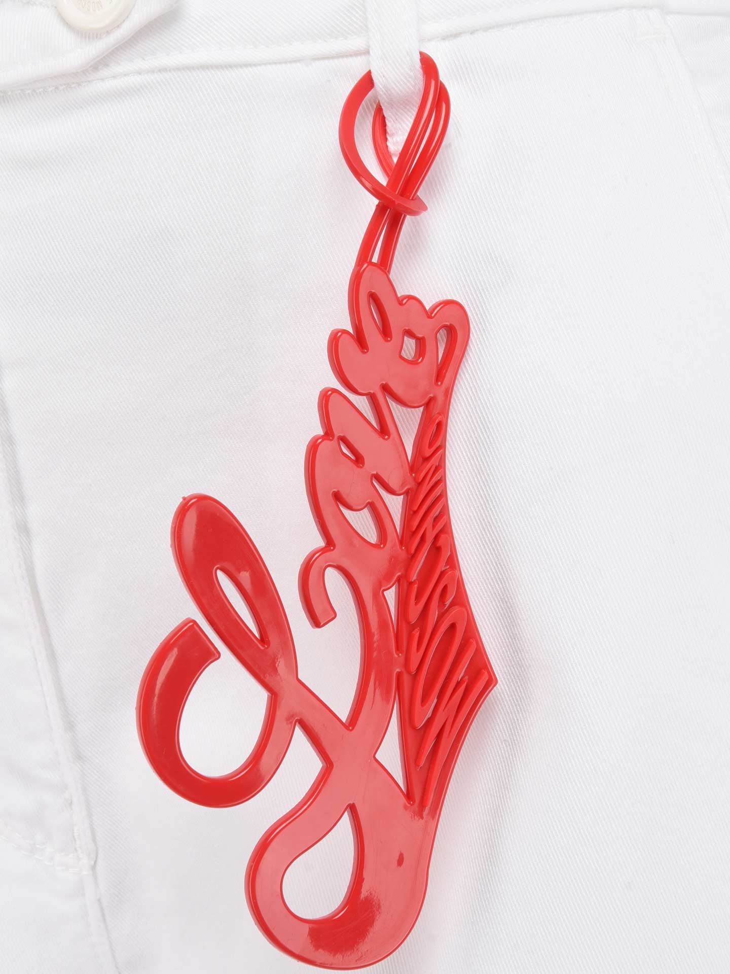 Calças Cropped com Aplicação