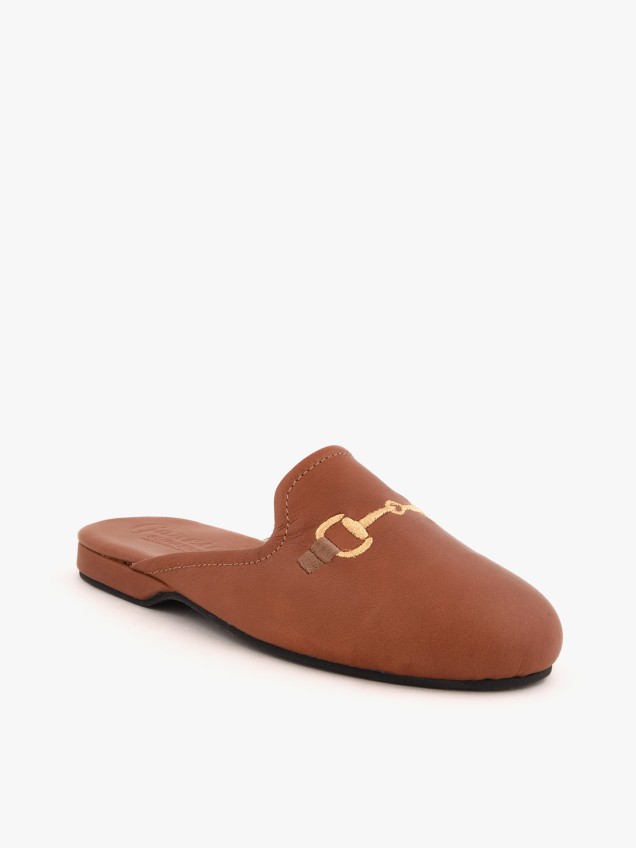 Chinelos de Casa em Pele