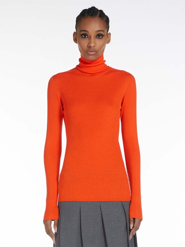 Camisola de Gola Alta em L