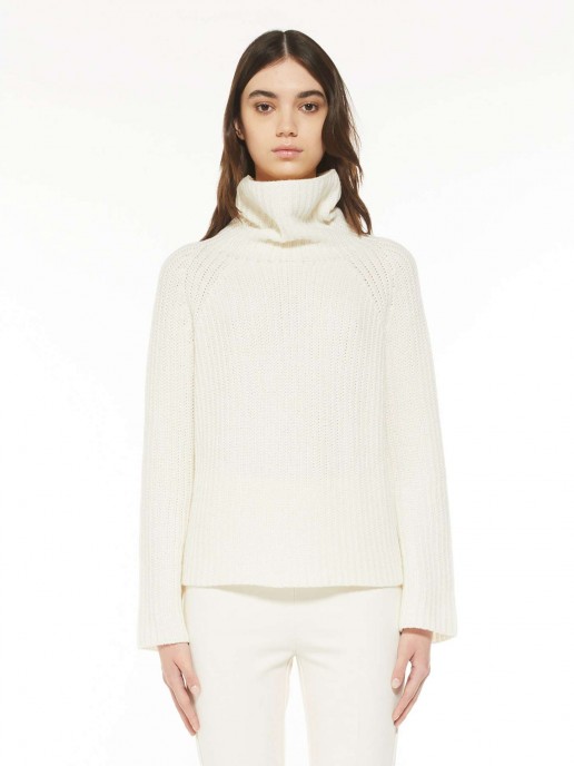 Camisola de Gola Alta em L