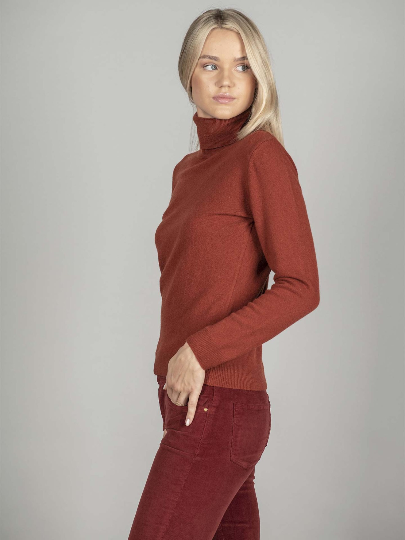 Camisola de Gola Alta