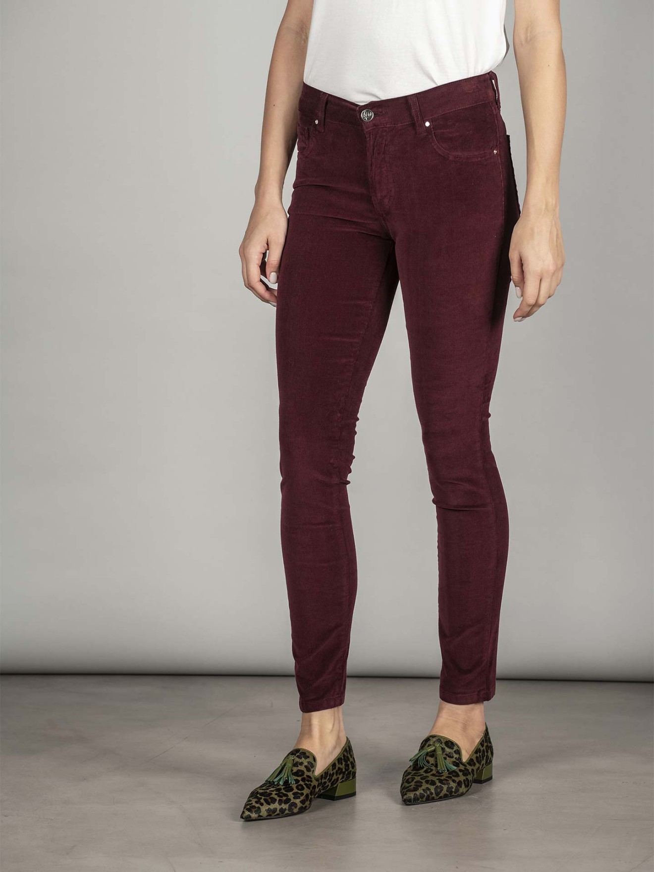 Calça skinny fit de bombazina