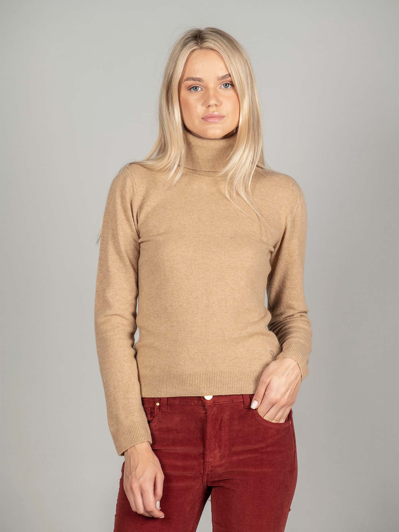 Camisola de Gola Alta