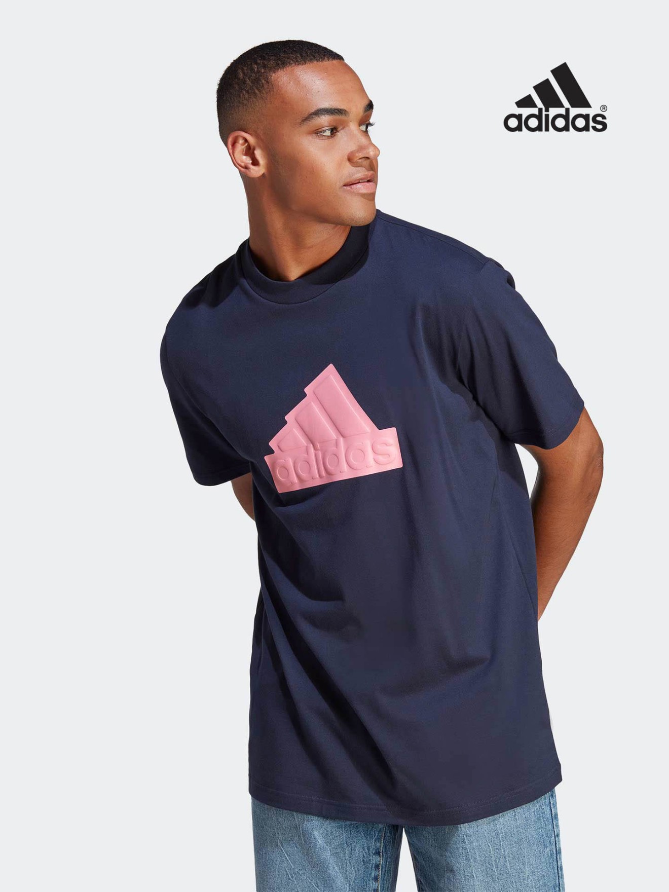 T-shirt com Logo