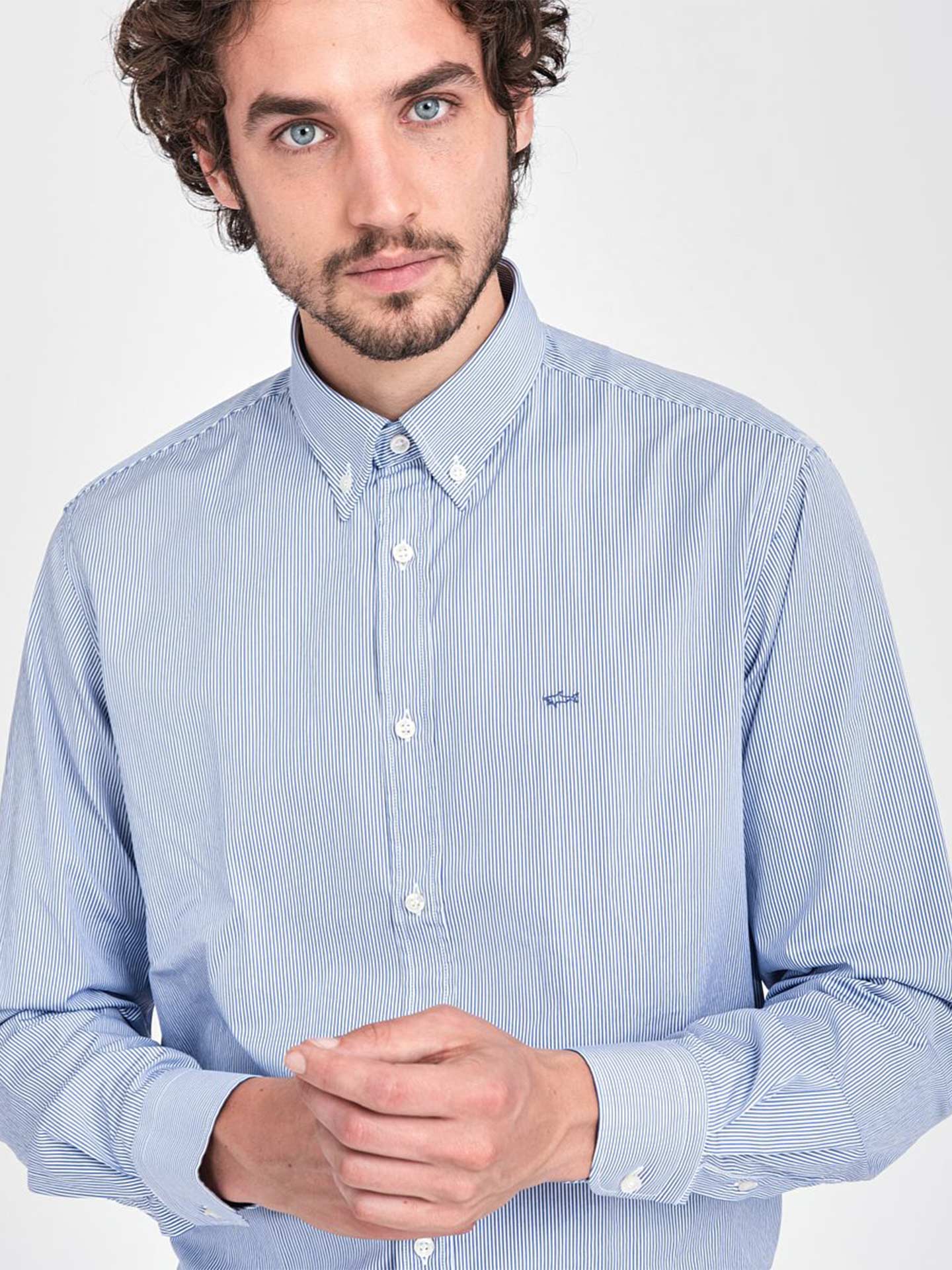 Camisa às Riscas
