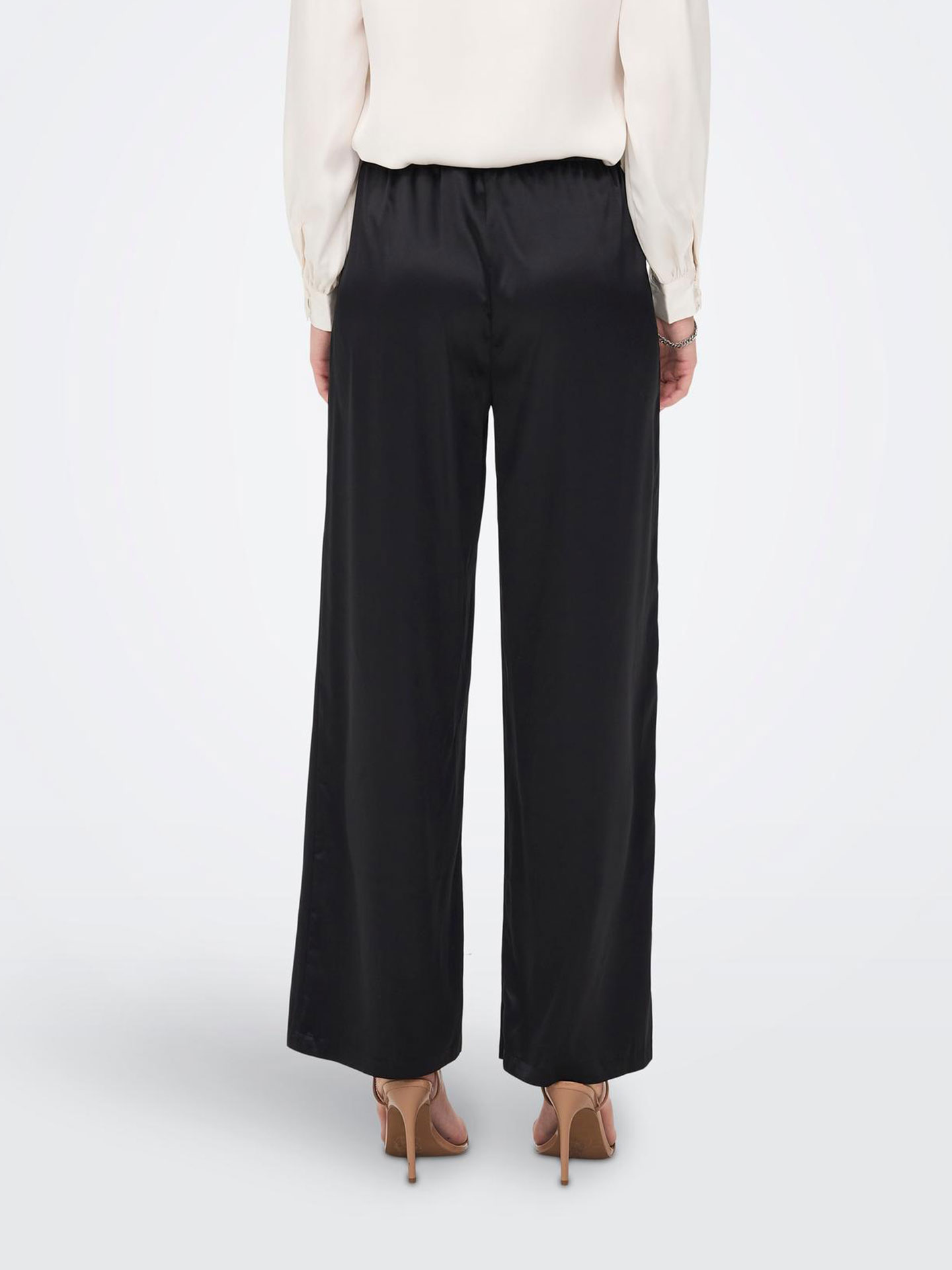 Calças Straight Fit