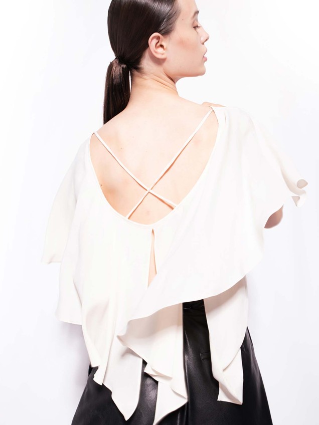 Blusa com Folhos