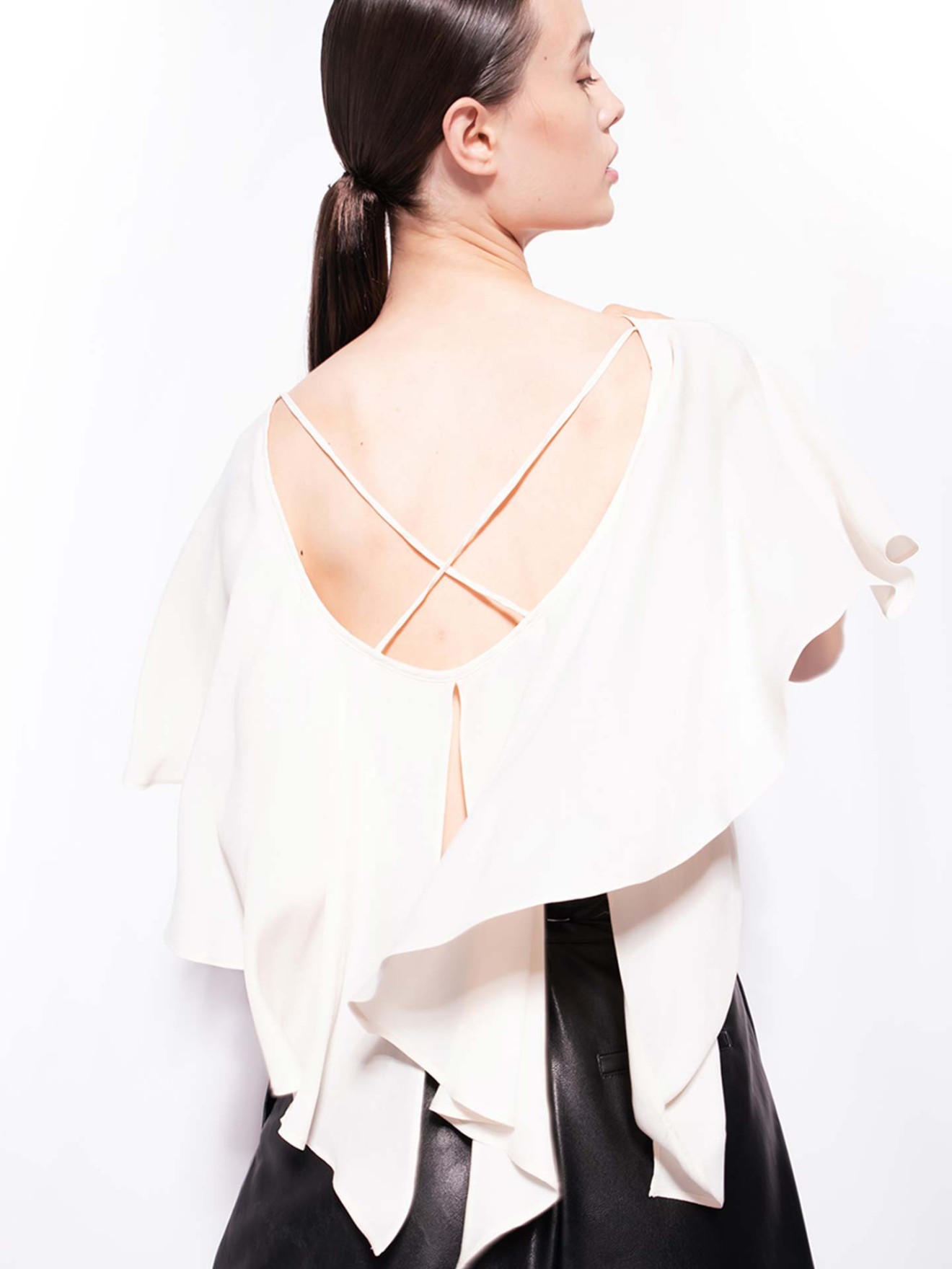 Blusa com Folhos