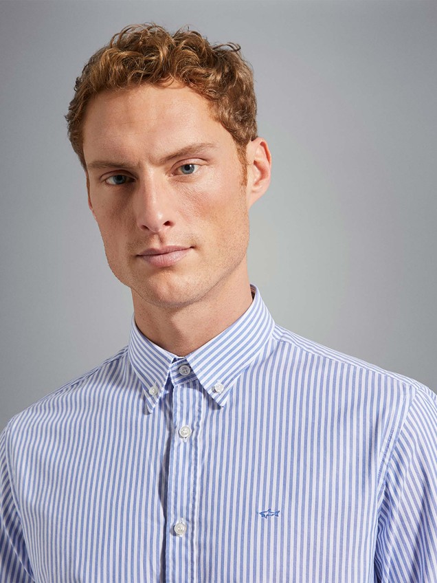 Camisa Oxford às Riscas