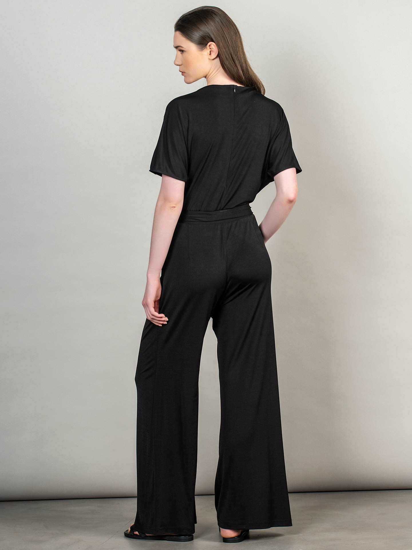 Macacão com laço na cintura