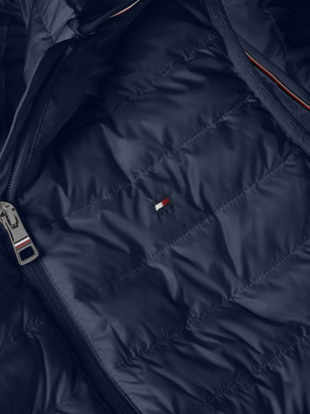 Colete Acolchoado com Capuz