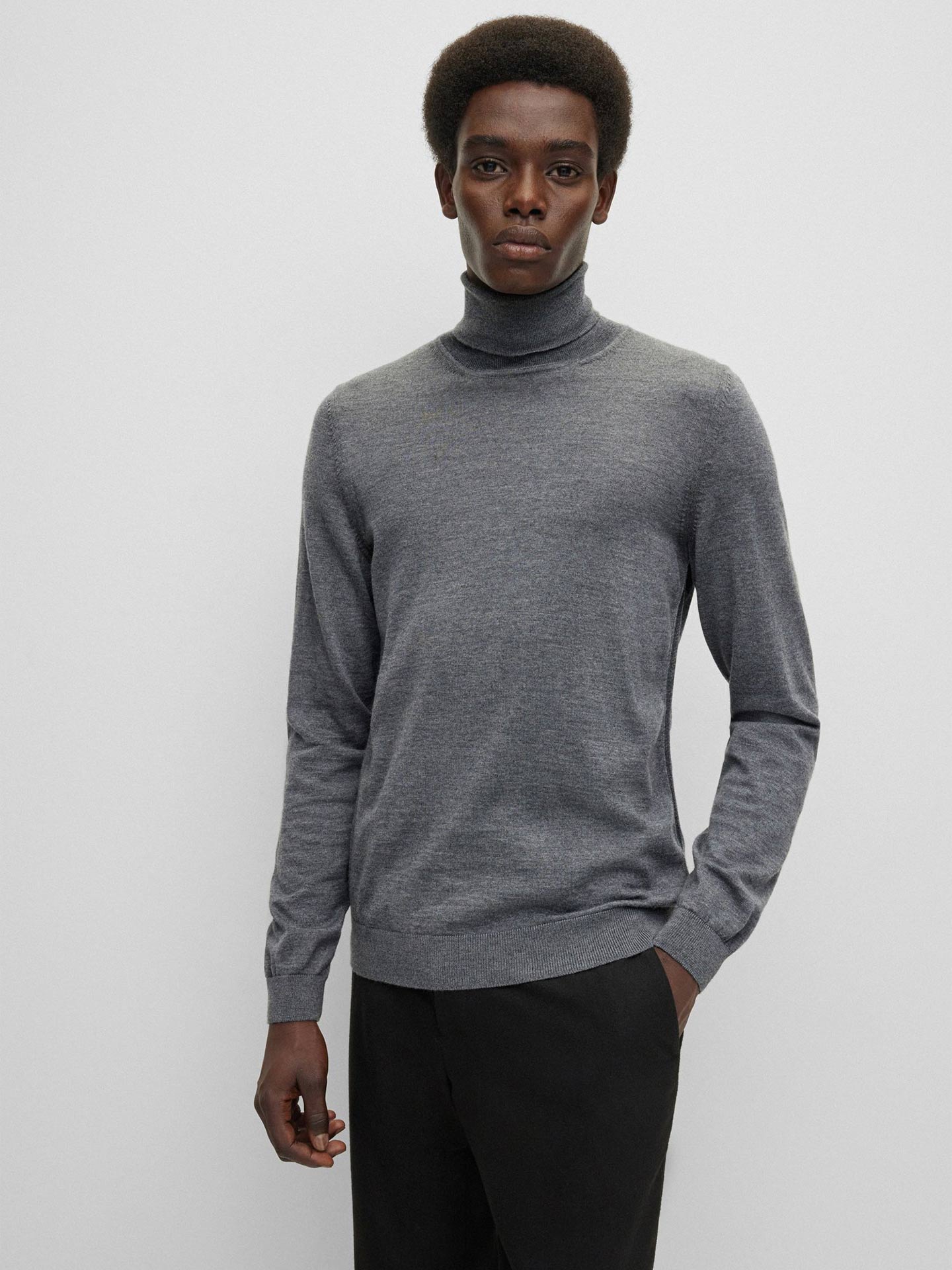 Camisola de Gola Alta Slim FIt