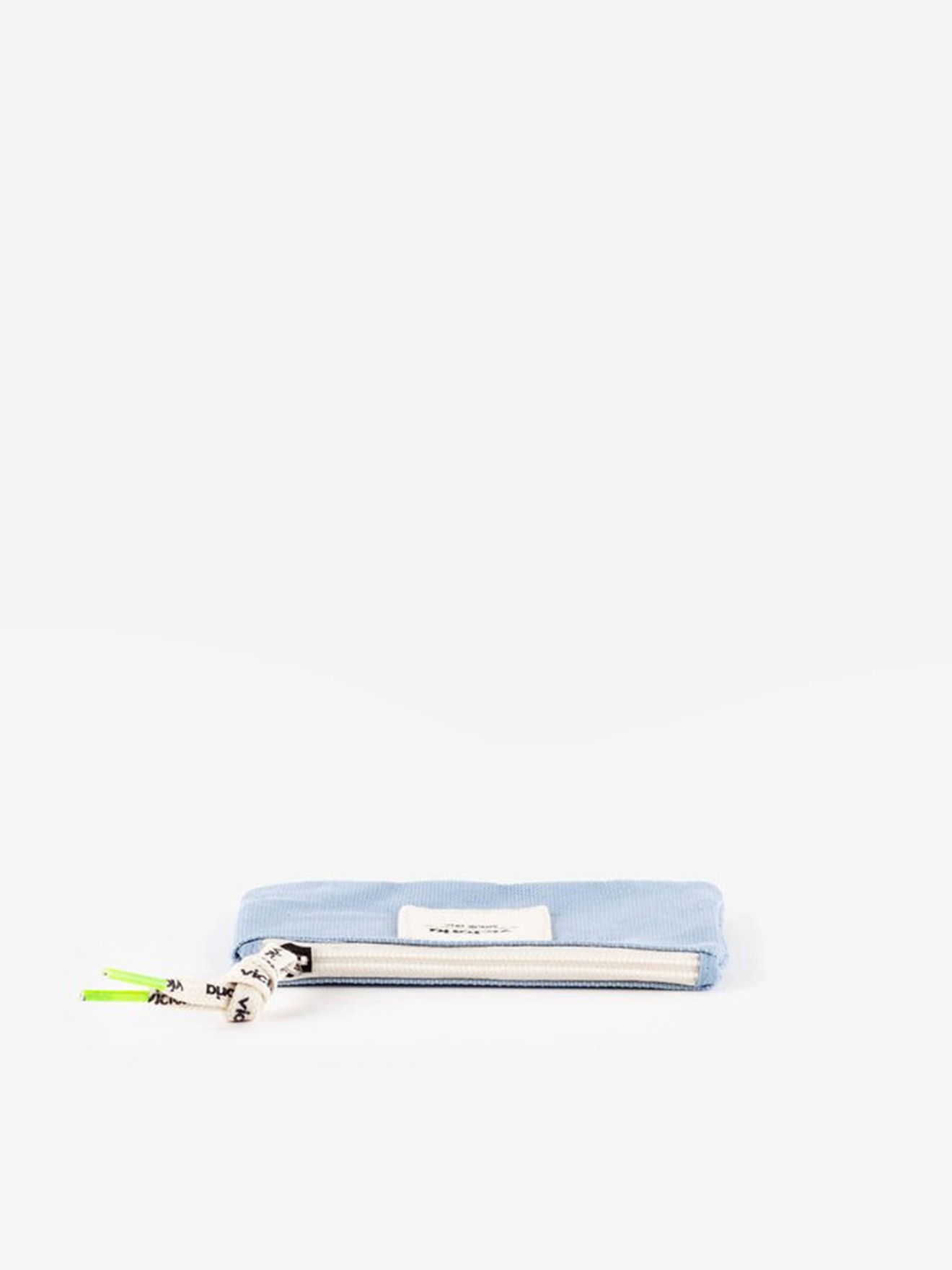 Necessaire