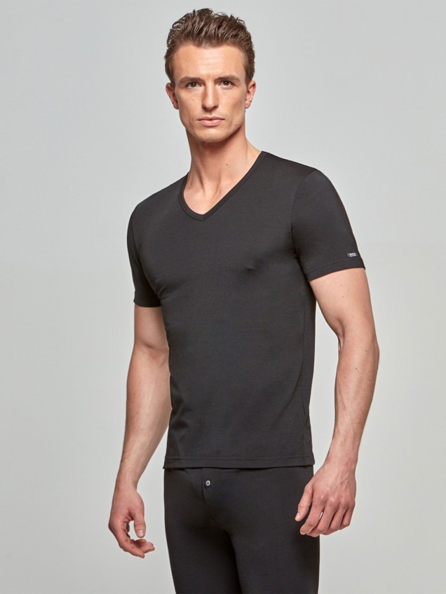 T-shirt interior