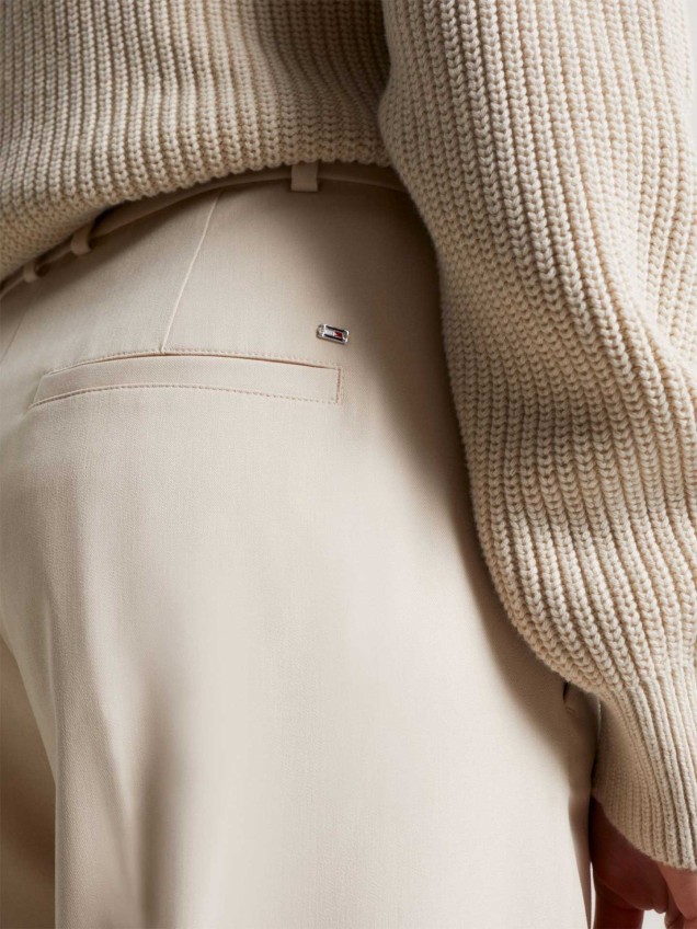 Calças Cropped Fit