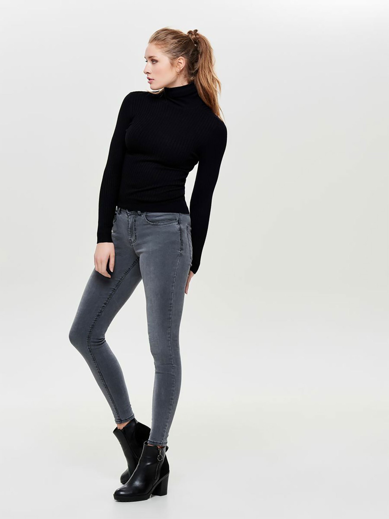 Camisola de Gola Alta
