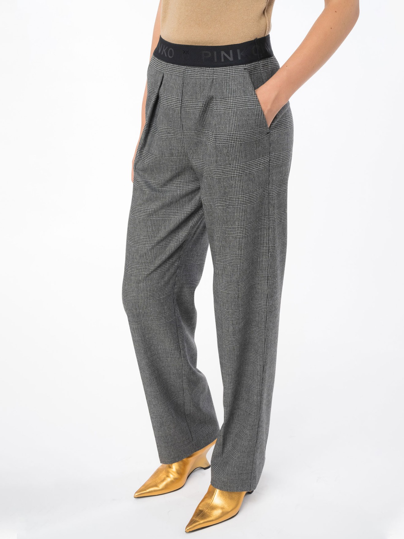 Calças Loose Fit