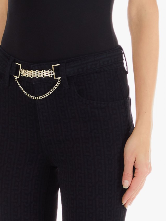Calças Slim Fit