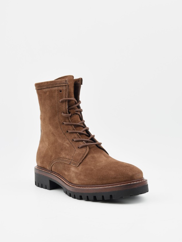 Botas em Suede