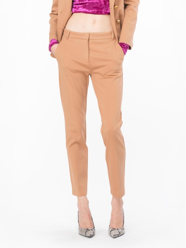 Cal�as Cigarette Fit