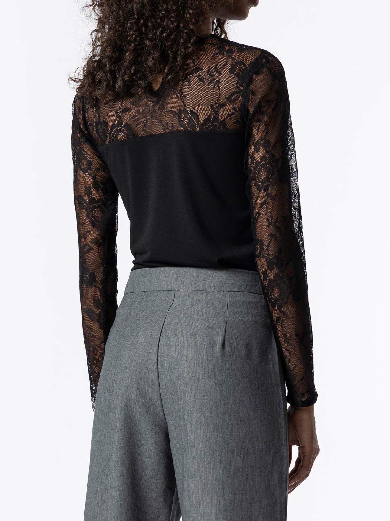 Camisola com Renda