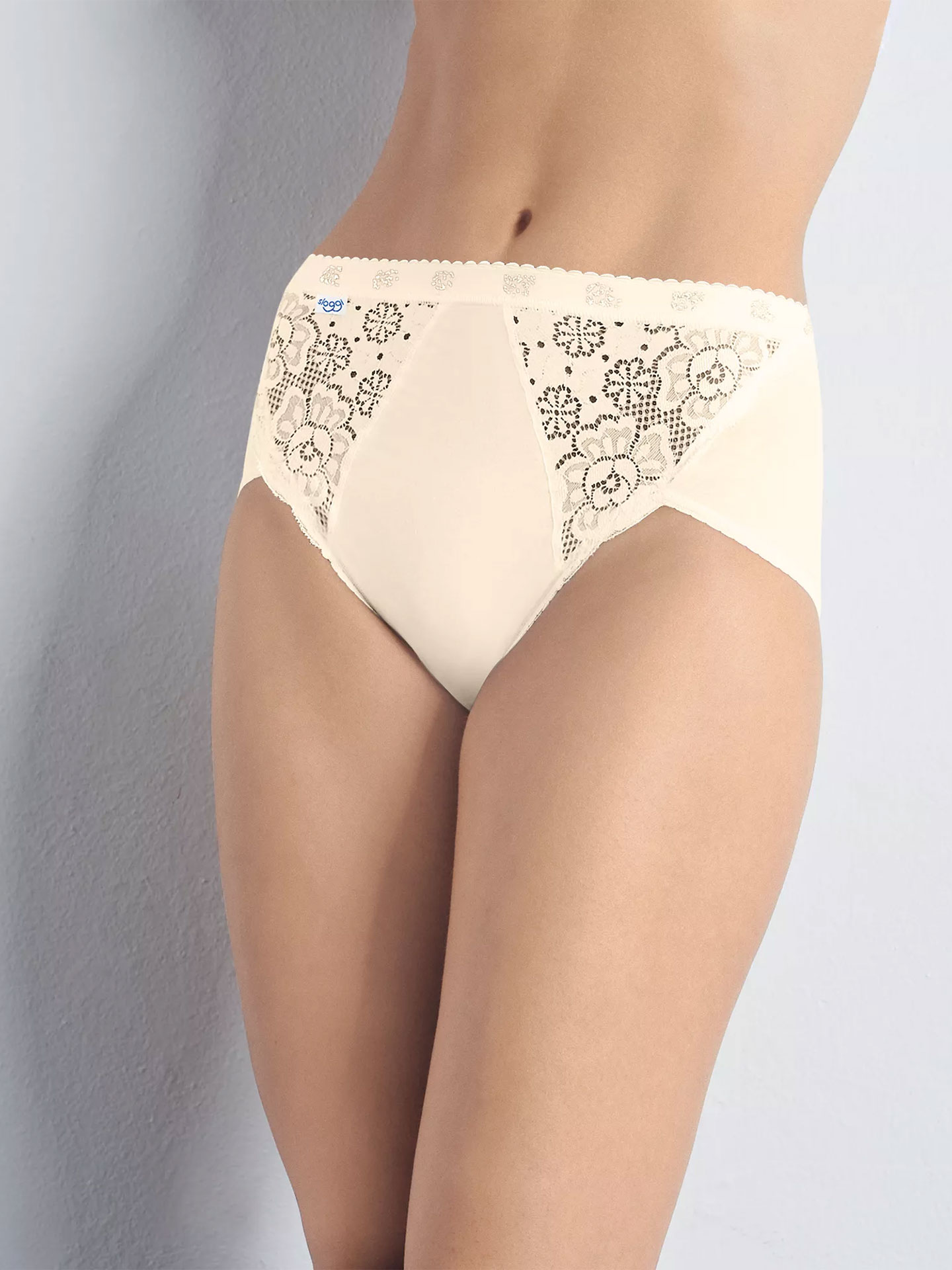 Cueca hipster rendada