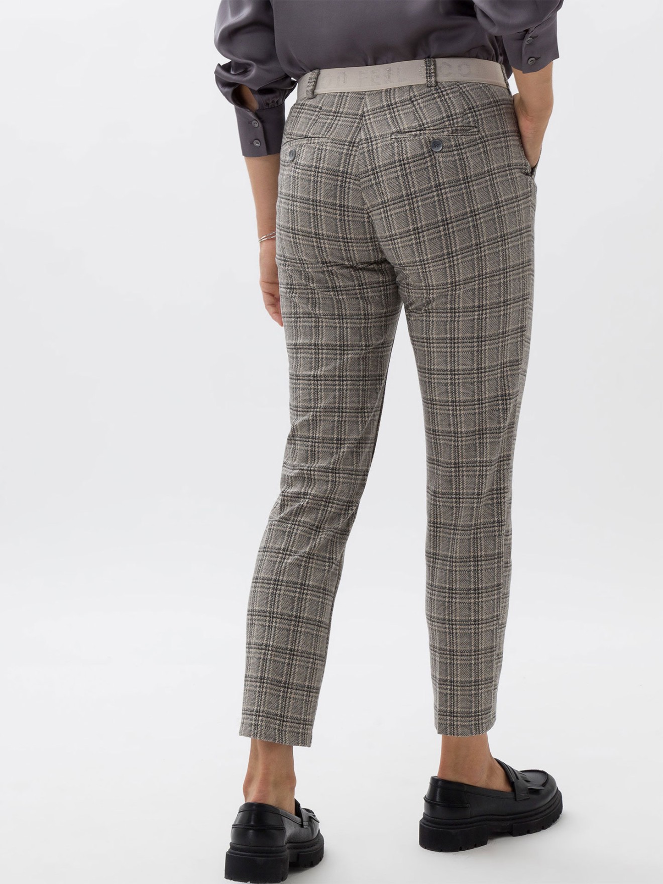 Calças Cropped Fit