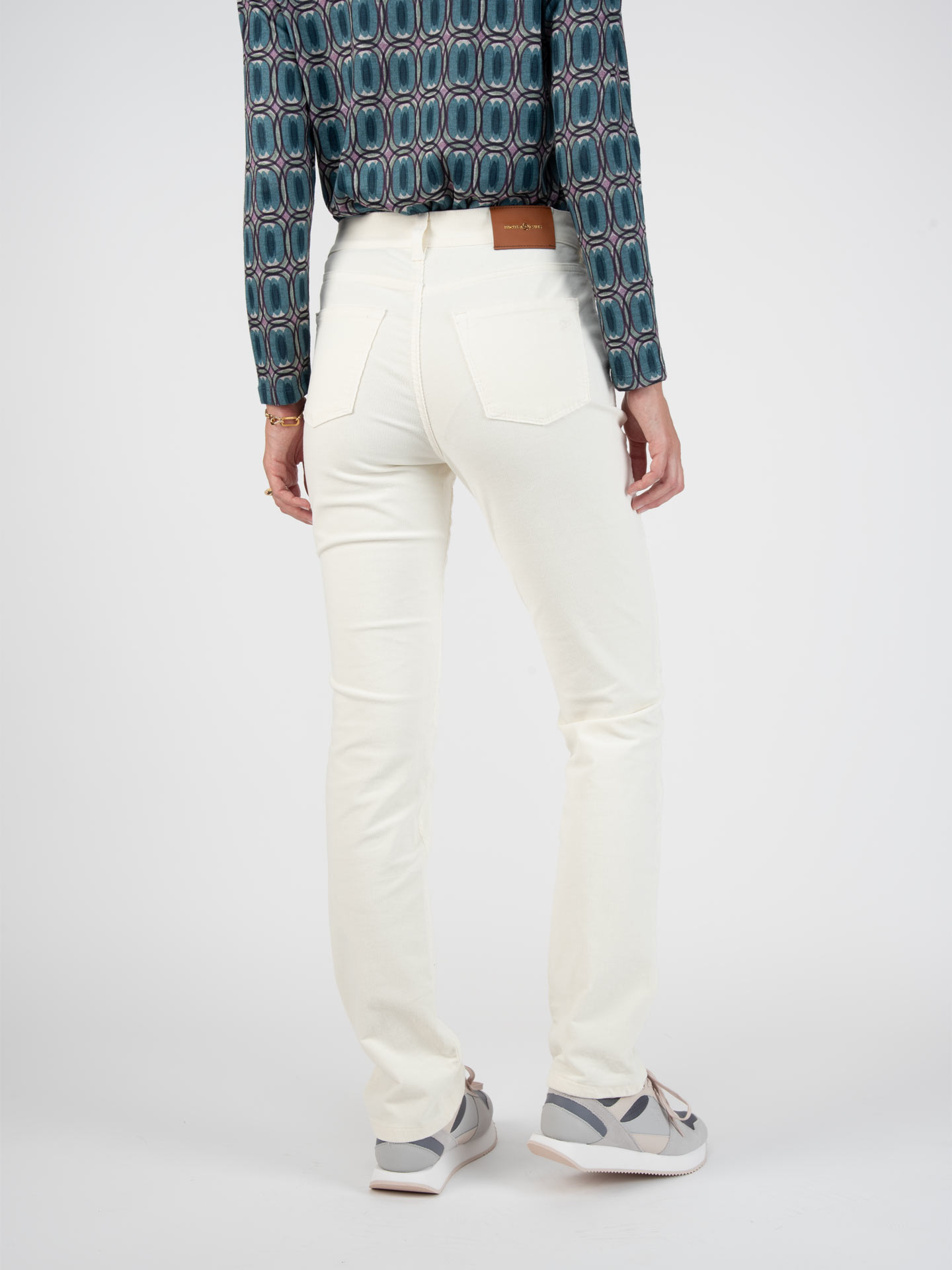 Calças de bombazine