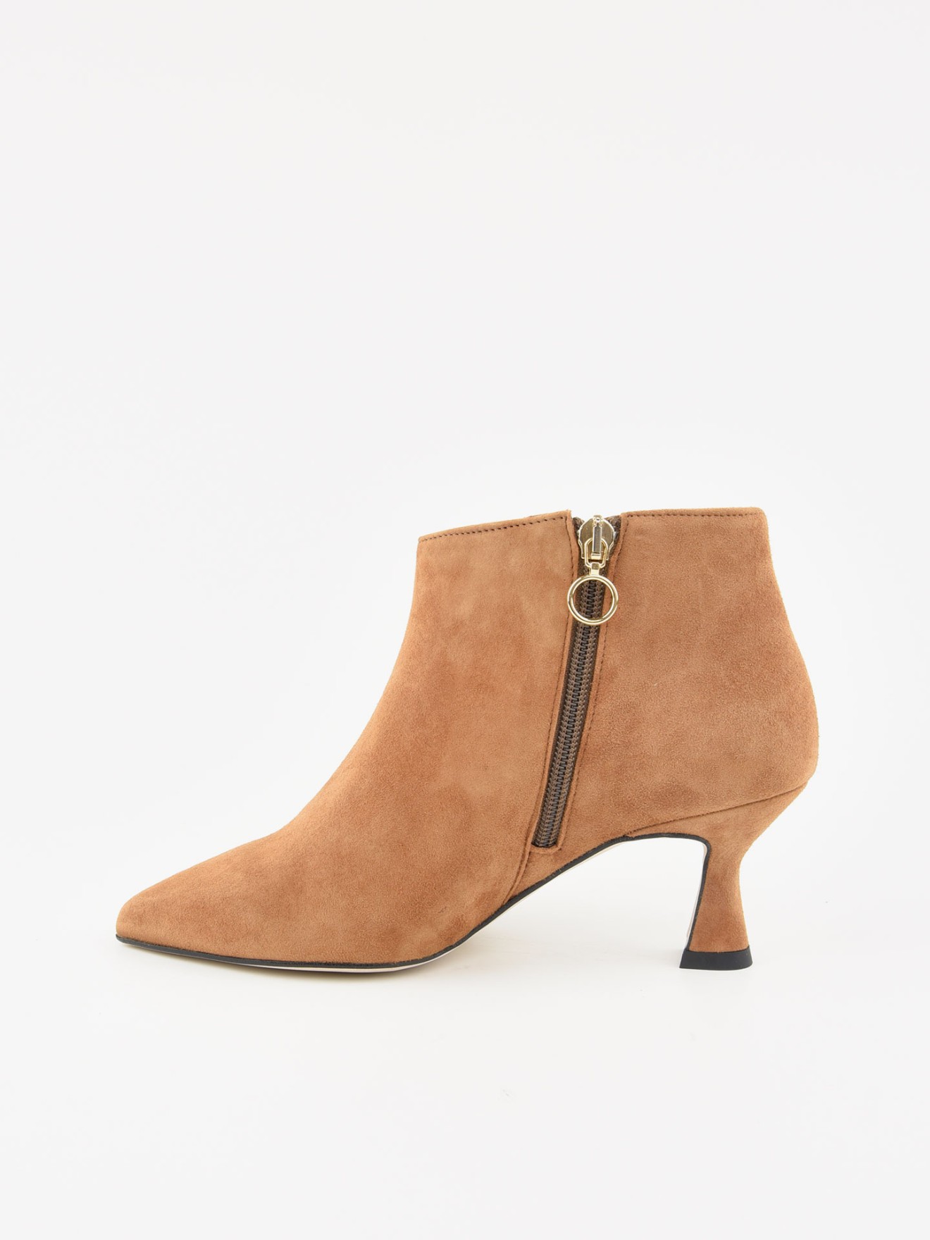 Botins em Suede