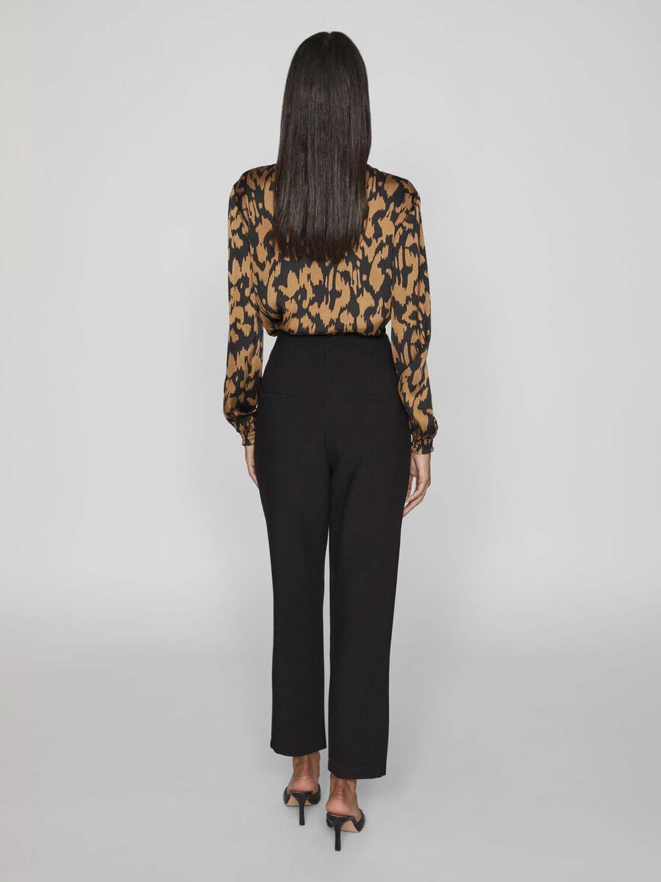 Calças Straight Fit